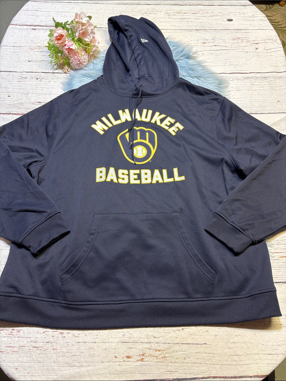 New Era Navy Milwaukee Brewers Baseball Hoodie with Yellow Logo Sz 2XL